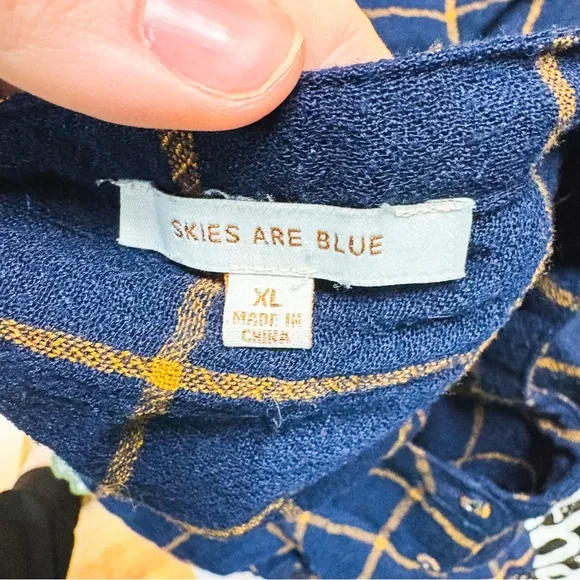 Skies Are Blue Navy Blue & Gold Plaid Erina Henley Top Womens XL - Picture 7 of 8